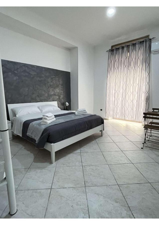 La Svolta Rooms Nápoly Kültér fotó
