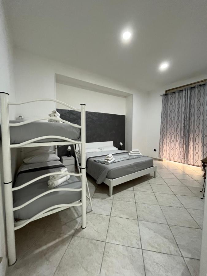 La Svolta Rooms Nápoly Kültér fotó